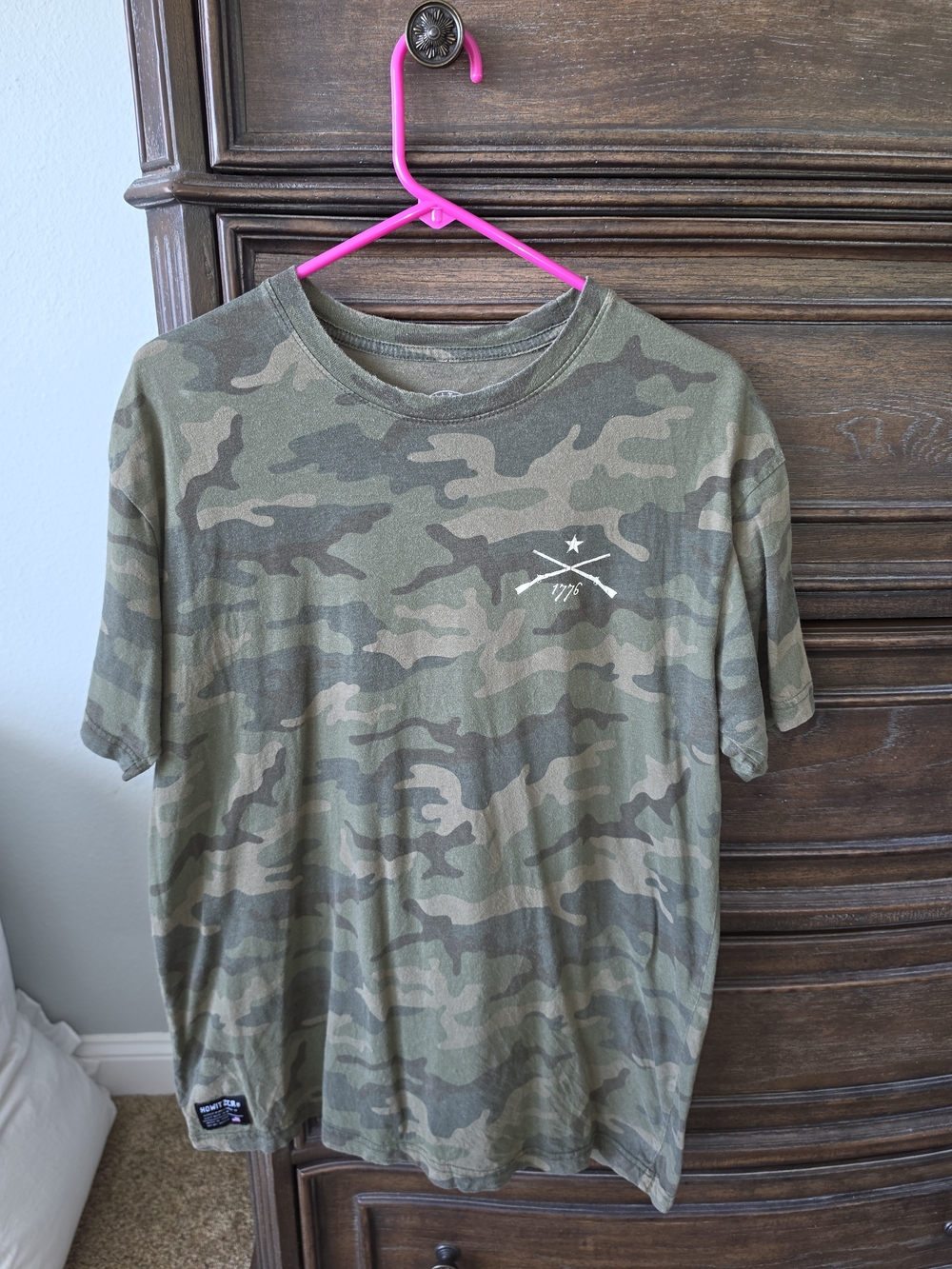 Men's Howitzer Camo Short Sleeve T-Shirt - XL